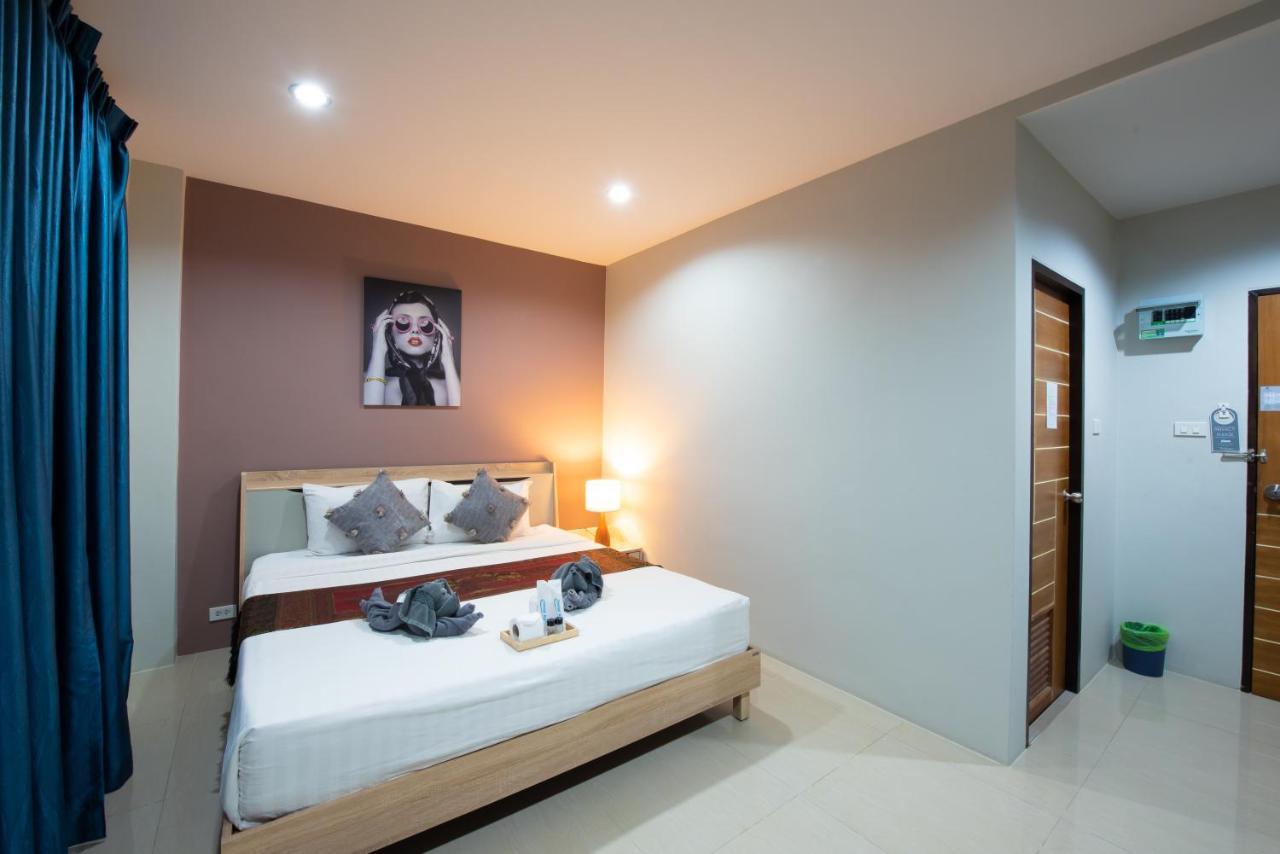 The Living Hotel Samutprakan バンボー エクステリア 写真