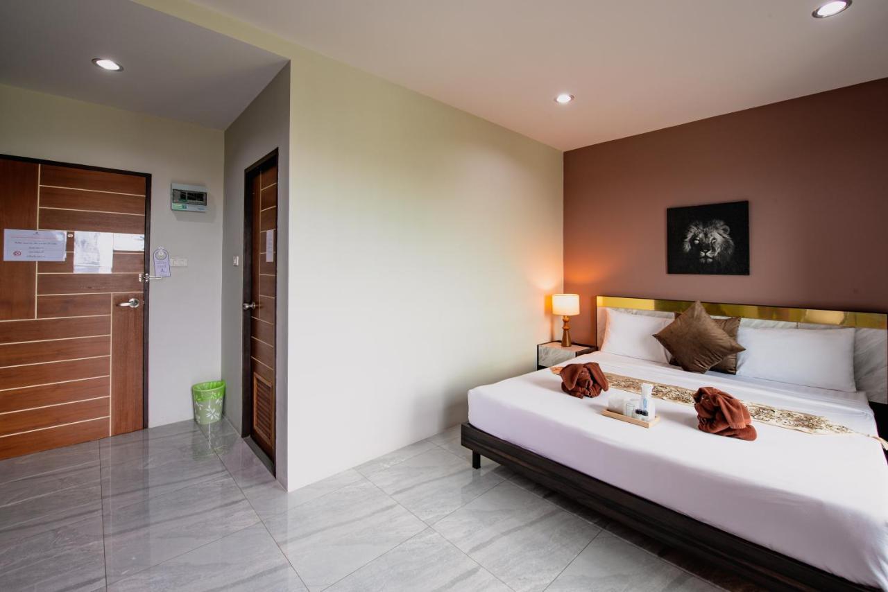 The Living Hotel Samutprakan バンボー エクステリア 写真