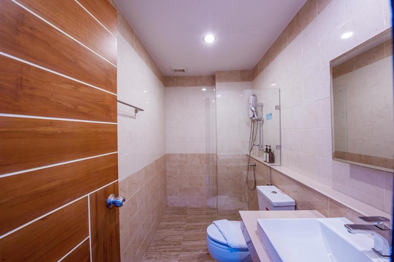 The Living Hotel Samutprakan バンボー エクステリア 写真