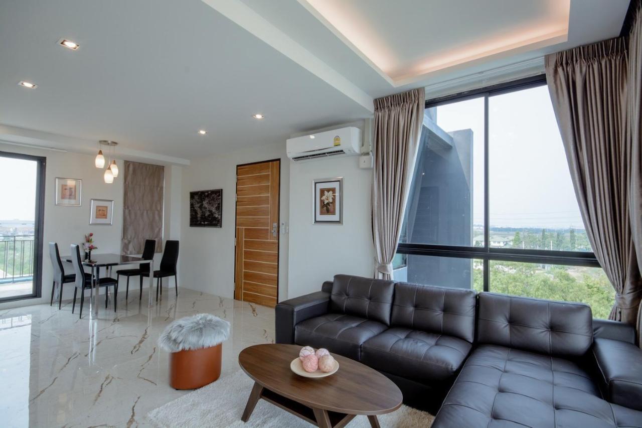 The Living Hotel Samutprakan バンボー エクステリア 写真